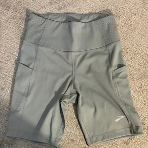 Brooks Women's Gray Bike Shorts